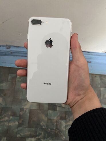Apple iPhone: IPhone 8 Plus, Б/у, 64 ГБ, Белый, Защитное стекло, Чехол, 76 %