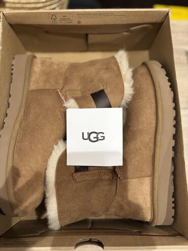 zenske patike bele: Čizme, UGG, 37