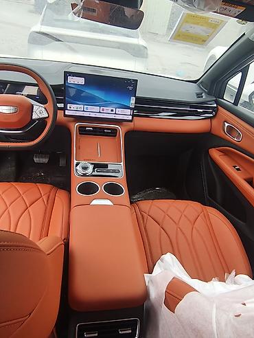 Geely: Geely Atlas: 2026 г. — 7