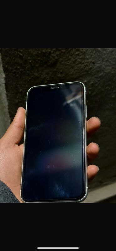 Apple iPhone: IPhone Xr, Б/у, 128 ГБ, Белый, Чехол, 96 % — 6