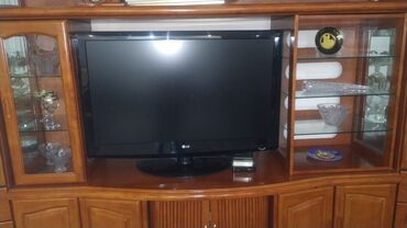 тв бокс для телевизора: Продаю телевизор LG оригинал из Дубая, высота 65 см, ширина 1 метр. в
