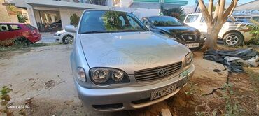 Toyota: Toyota Corolla: 1.4 l. | 2001 έ. Χάτσμπακ — 8