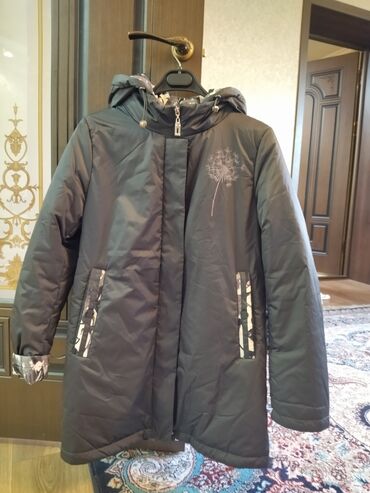 турецкий куртка: Куртка Деми,в новом состоянии Турецкий,50-52 размер