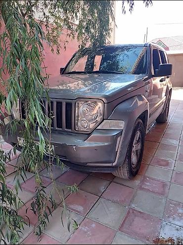 disk: Jeep Liberty: 3.7 l | 2012 il Ofrouder/SUV — 4