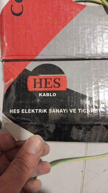 Elektrik kabelləri: 2 ədəd 4-ük kabellər hardasa hərəsindən 3-4m istifadə olunub.2əd 2.5