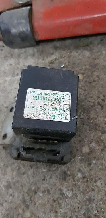RELEJ HEAD LAMP SENSOR ZA TOYOTA LAND CRUISER OD 1996. DO 2003. GOD