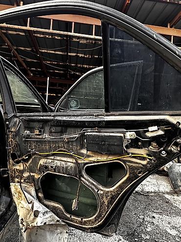 Кузов бөлүктөрү: Эшик Алдыңкы оң Mercedes-Benz, Колдонулган, Оригинал — 4