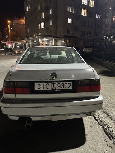 Volkswagen: Volkswagen Vento: 1995 г., 1.8 л, Механика, Бензин, Седан