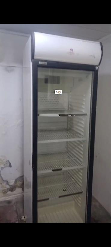 Su vitrin soyuducu satılır. - Qiymət: 550 ₼ - Model: şüşə qapılı, tək
