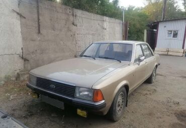 купе машина: Ford Granada: 1980 г., 2.3 л, Механика, Бензин, Седан