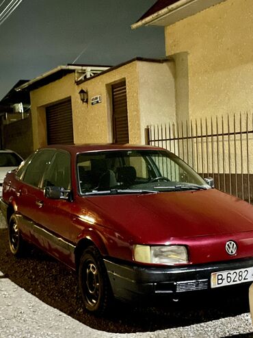 авто в рассрочку электромобиль: Volkswagen Passat: 1989 г., 1.8 л, Механика, Бензин, Седан