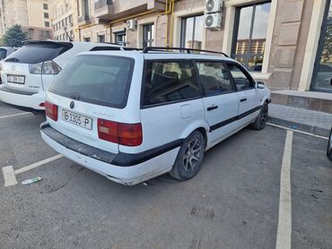 Volkswagen: Volkswagen Passat: 1994 г., 1.8 л, Механика, Бензин, Универсал