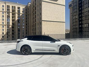 byd e2 2025: Zeekr 001: | 2024 г. Лифтбек — 4