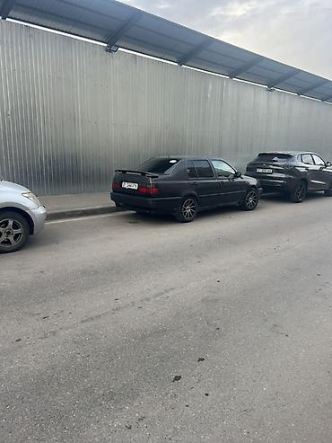 спринтер батовой: Volkswagen Vento: 1995 г., Механика, Седан — 2