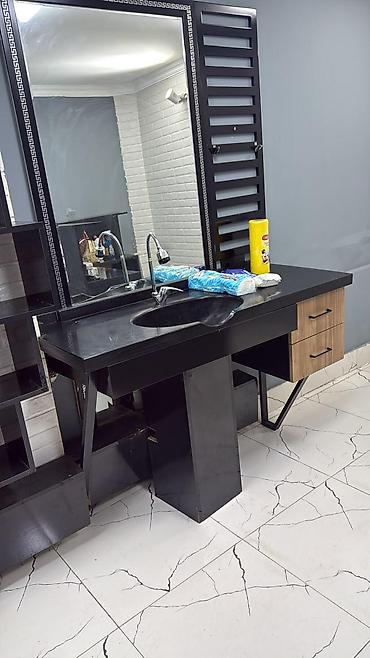 koridor mebeli: Berber mebeli satilir seliqelidir tezekimi 180 manat elave salon — 1