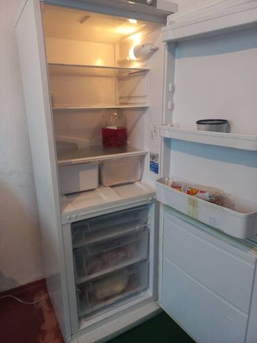 морозильники: Холодильник Indesit, Б/у, Двухкамерный, 60 * 170 *