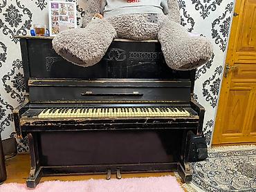 ikinci el eşya: Tam işlek vəziyyətdədir. Sadece yungul kraskaya ehtiyaci var Upright — 1