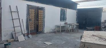 qaraj icare: Anbar icareye verilir. abyekt yolun duz qiragindadi. varota asfalt — 3