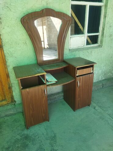 стеклянные вазы для декора: Продается тумба с зеркалом