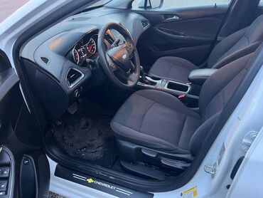 Chevrolet: Chevrolet Cruze: 1.4 l | 2018 il 190500 km Sedan — 9