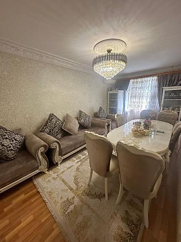 Divan və masa dəstləri: Hamısı birlikdə 550 Azn satılır .Divan 2 kreslo .stol və 6-stul2 — 1