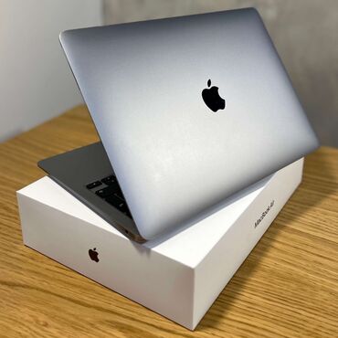 Apple MacBook: Apple MacBook, 13.3 ", Intel Core i5, 256 GB — 9