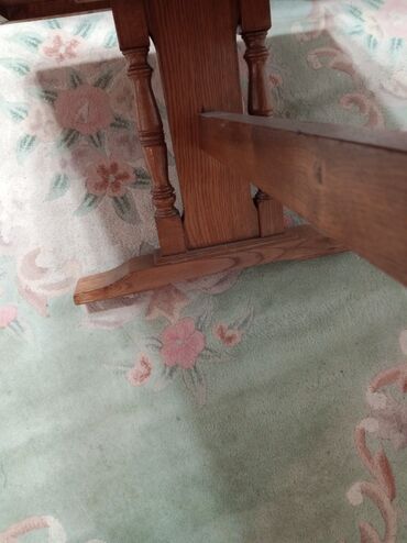 Stilski klub stolovi: Drveni klub-sto, klasičnog dizajna od hrastovine puno drvo sitne — 3