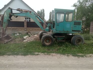 купить фронтальный погрузчик бу: Экскаватор, Колесный