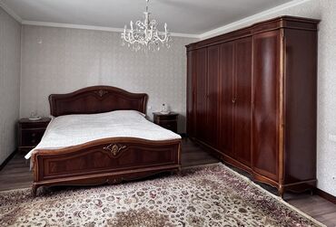 продать дрова оптом: Спальный гарнитур, Двуспальная кровать, Дерево