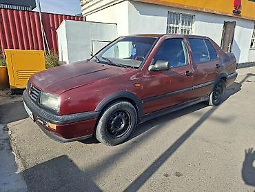вента авто: Volkswagen Vento: 1992 г., 1.8 л, Механика, Бензин, Седан — 1
