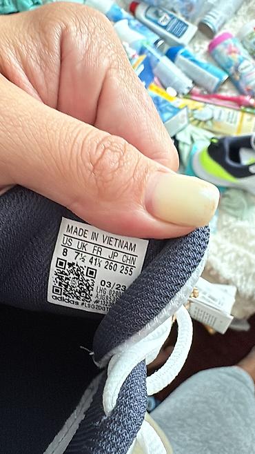 каска немецкая: Мужские кроссовки, 41, Adidas, Новый — 1