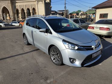 Toyota: Toyota Verso: 2013 г., 1.8 л, Вариатор, Бензин, Минивэн