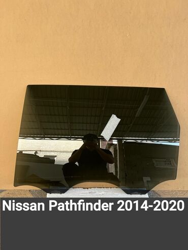 Стекла и комплектующие: Стекло Заднее правое Nissan, 2020 г., Б/у, Оригинал