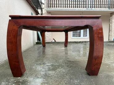 Stilski trpezarijski stolovi: Veliki trpezarijski sto od punog drveta za 10–12 osoba 🪵 Materijal — 15