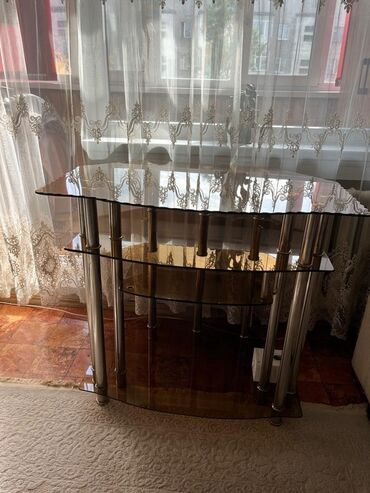 офисный шкаф: Тумба и подставка для телевизора, Напольная, Стекло