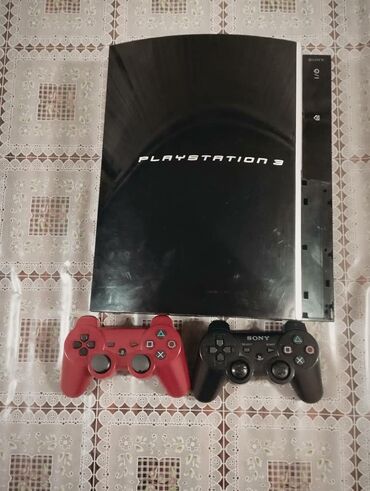 PS3 (Sony PlayStation 3): Срочно продается Playstation 3, В идеальном состоянии, два джойстика