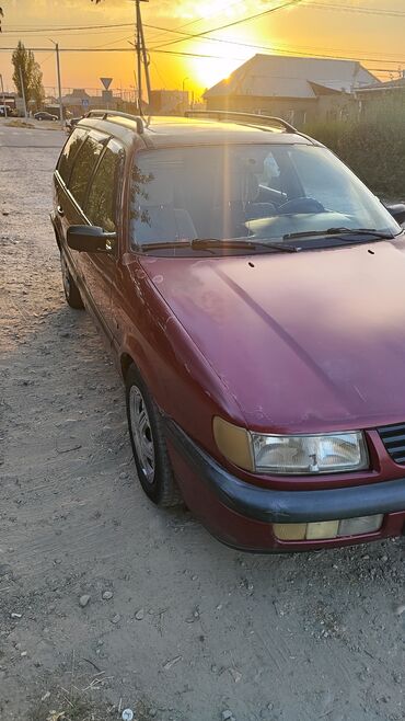 Volkswagen: Volkswagen Passat Variant: 1995 г., 2 л, Механика, Бензин, Универсал — 2