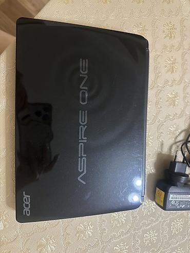 intel: Acer Aspire One D270 mini noutbuk Texniki xüsusiyyətlər: - Ekran — 4