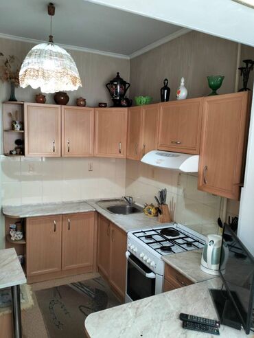 квартиры в районе пишпек: 3 комнаты, 60 м², 106 серия, 6 этаж, Евроремонт