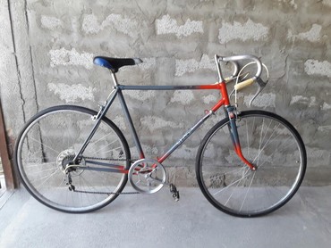 велосипед без педалей: Советский велосипед турист. 1991 года. в хорошем состоянии. Нужно