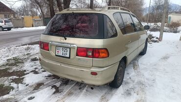 Toyota: Toyota Ipsum: 2001 г., 2 л, Автомат, Бензин, Минивэн — 19