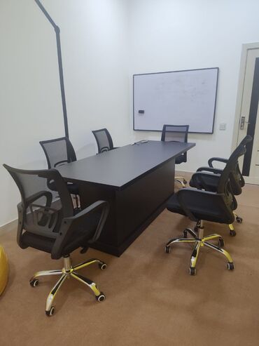 тап аз мебель бу: ✅ 1 ədəd geniş ofis masası ✅ 5 ədəd təkərli, rahat ofis kreslosu ✅ Az
