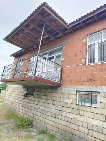 Həyət evləri və villaların satışı: 3 otaqlı, 100 kv. m, Yeni təmirli
