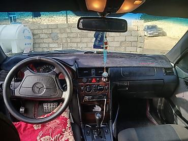 Mercedes-Benz: Mercedes-Benz C 200: 1.8 l | 1996 il Sedan — 8