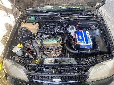fiesta: Ford Fiesta: 2002 г., Хэтчбэк — 9