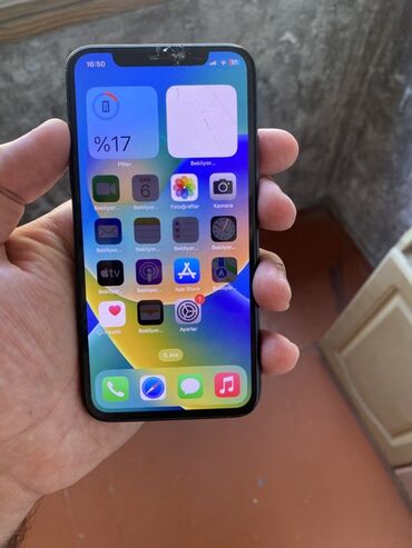 Apple iPhone: IPhone X, 64 GB, Qara, Qırıq