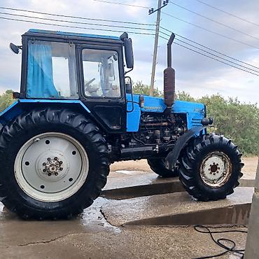 Traktorlar: Belarus 1221 traktor - Marka/model: Belarus 1221 (kabinəli) - Güc — 2