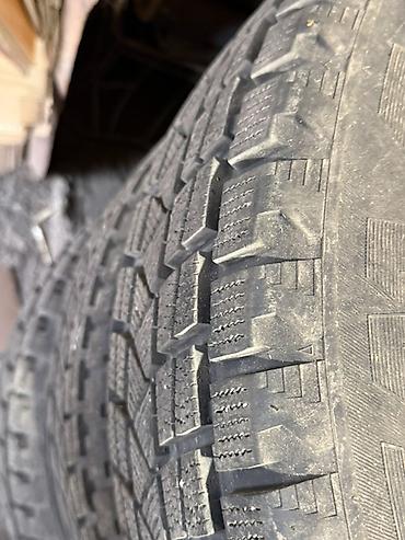 r16 225 55: Зимние шины (комплект 4 шт.) - Размер: 225/65 R17 состояние отличное — 3