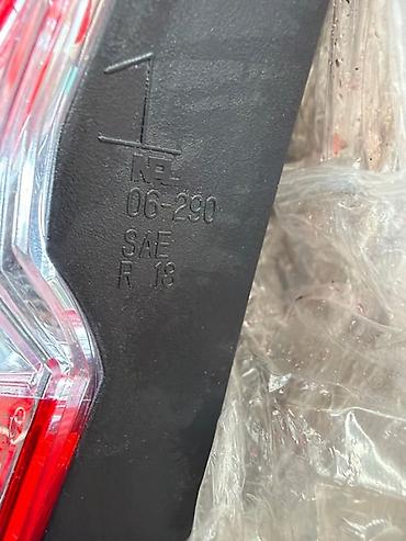 black: Фонарь крышки багажника, задний правый, для Toyota Camry XV70 — 2
