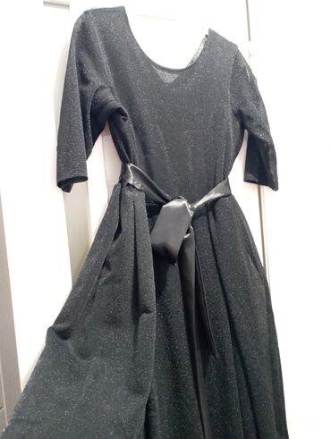 вечерние короткие платья с пышной юбкой: Вечернее платье, Пышное, Длинная модель, С рукавами, XL (EU 42)